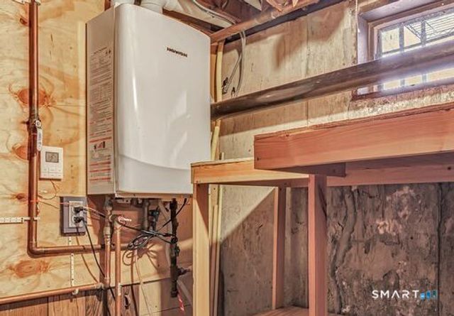 3 Maler Avenue, Shelton, CT 06484