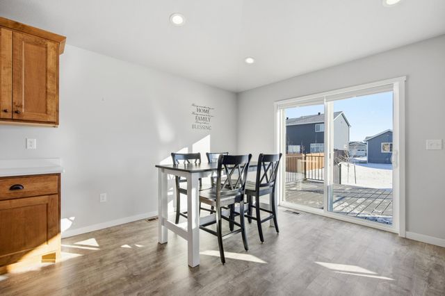 3724 49th Street S, Fargo, ND 58104