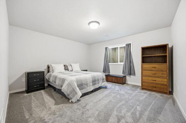 3724 49th Street S, Fargo, ND 58104