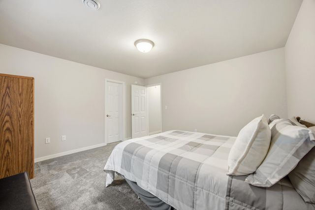 3724 49th Street S, Fargo, ND 58104