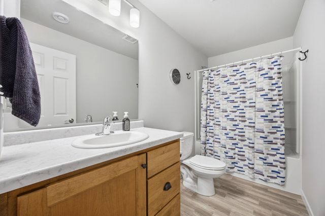 3724 49th Street S, Fargo, ND 58104