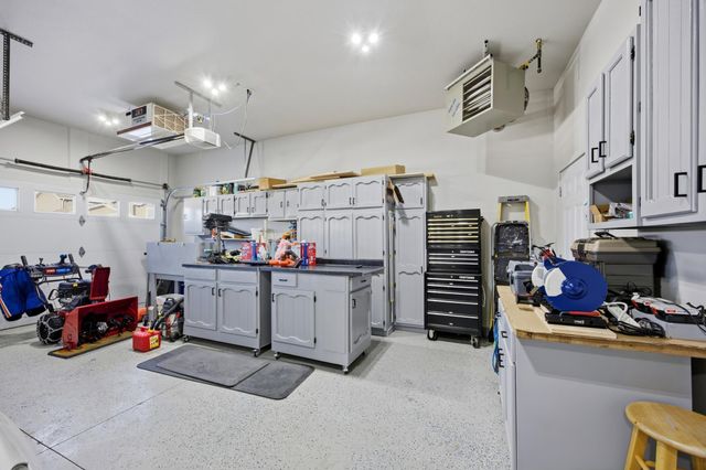 3724 49th Street S, Fargo, ND 58104