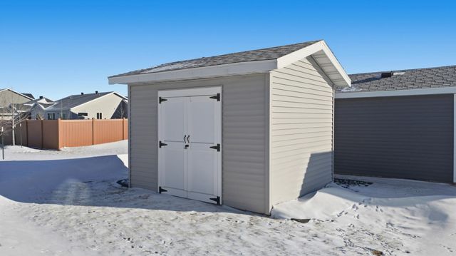 3724 49th Street S, Fargo, ND 58104