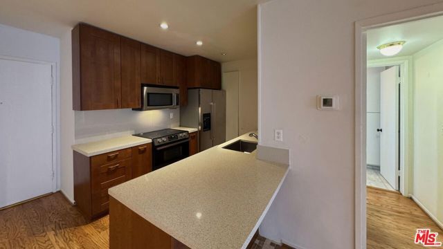 1134 Alta Loma Road 115, West Hollywood, CA 90069