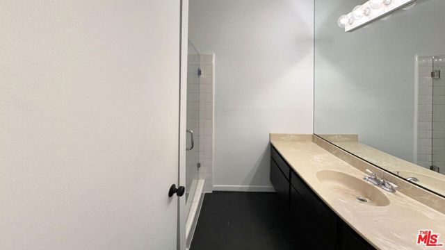 1134 Alta Loma Road 115, West Hollywood, CA 90069