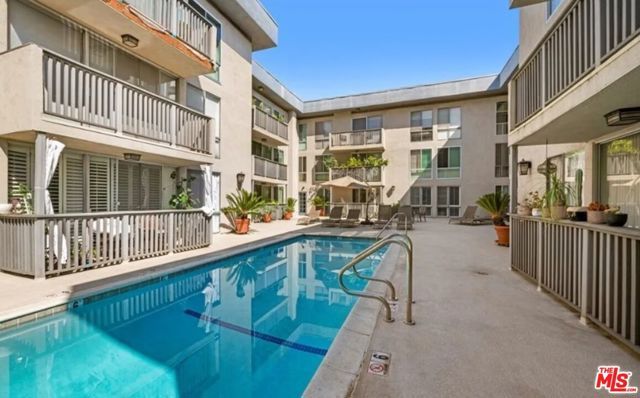 1134 Alta Loma Road 115, West Hollywood, CA 90069