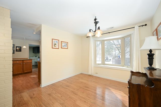 1727 Warwick Lane, Schaumburg, IL 60193