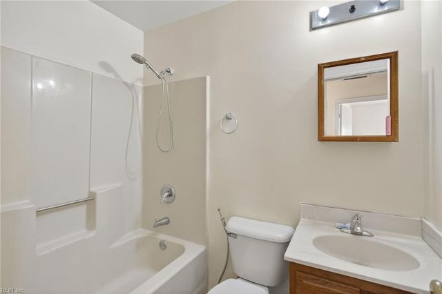 1717-A Cullen AVE, Chesapeake, VA 23324