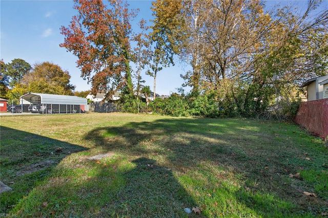 1717-A Cullen AVE, Chesapeake, VA 23324