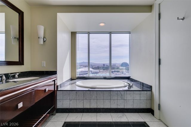 2700 Las Vegas Boulevard 2109, Las Vegas, NV 89109