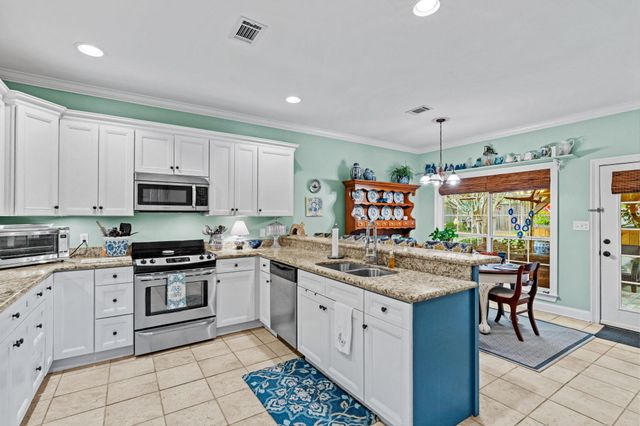 14 Silverleaf Ln., Hattiesburg, MS 39402