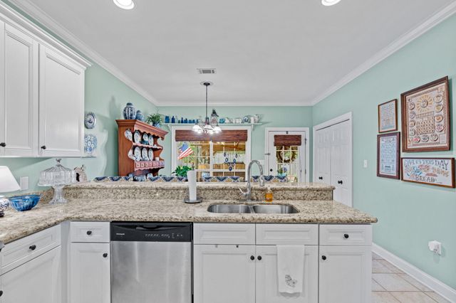 14 Silverleaf Ln., Hattiesburg, MS 39402