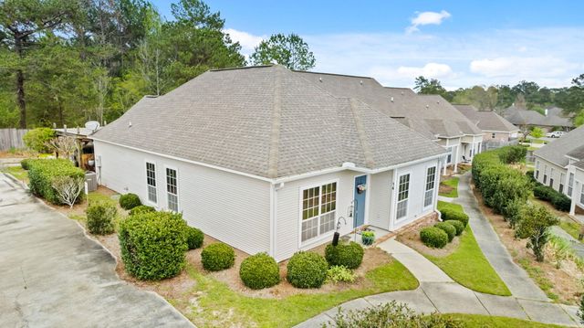 14 Silverleaf Ln., Hattiesburg, MS 39402