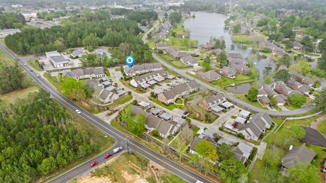 14 Silverleaf Ln., Hattiesburg, MS 39402