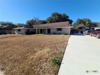 205 Birchwood Drive, Victoria, TX 77901