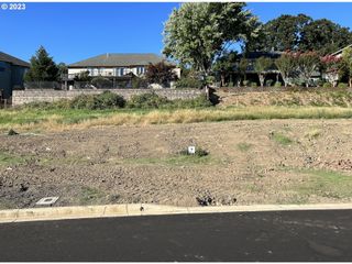 2751 Nw Pinehurst Dr 07, Mc Minnville, OR 97128