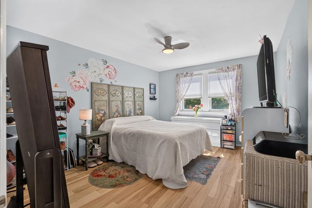29 PARKSIDE LANE, Bayonne, NJ 07002