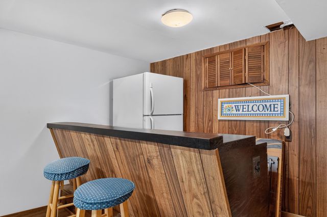 29 PARKSIDE LANE, Bayonne, NJ 07002