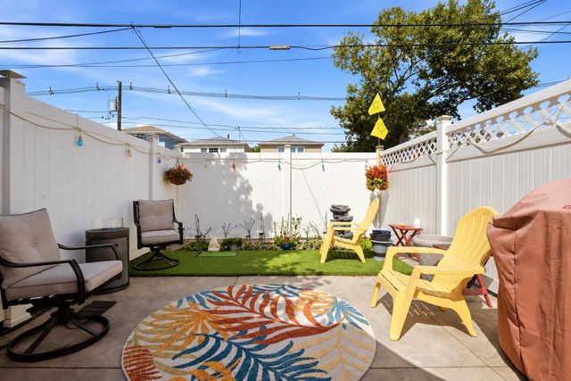 29 PARKSIDE LANE, Bayonne, NJ 07002