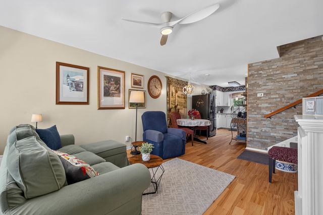 29 PARKSIDE LANE, Bayonne, NJ 07002