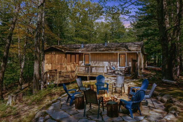 600 Bass Lake Road, Traverse City, MI 49685