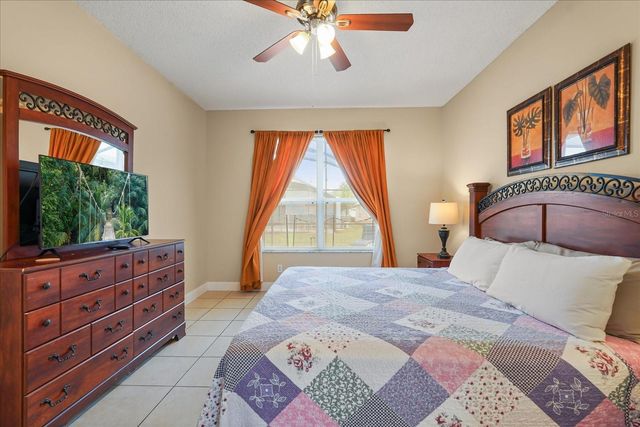 164 CASTAWAY BEACH WAY, Kissimmee, FL 34746