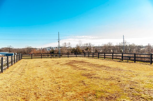 3377 Thorpe Rd, Nashville, TN 37207