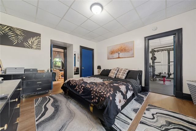 5624 Woodmont St, Squirrel Hill, PA 15217