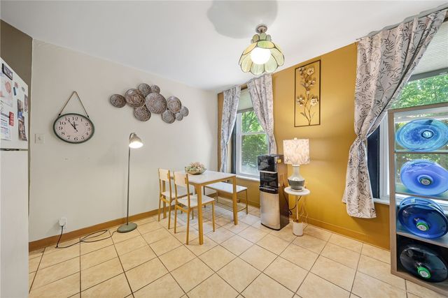 5624 Woodmont St, Squirrel Hill, PA 15217