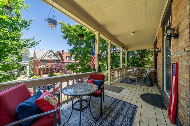 5624 Woodmont St, Squirrel Hill, PA 15217