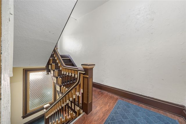 5624 Woodmont St, Squirrel Hill, PA 15217