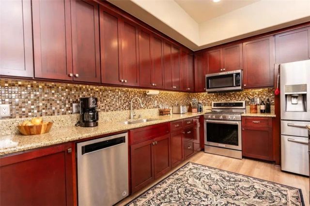 9430 W Lilac, Escondido, CA 92026