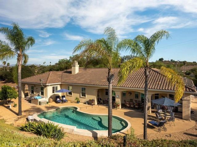 9430 W Lilac, Escondido, CA 92026