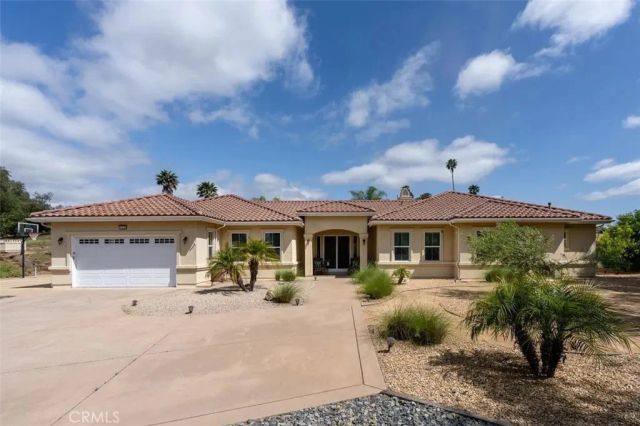 9430 W Lilac, Escondido, CA 92026