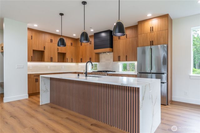 781 W Clear lake Drive, Shelton, WA 98584
