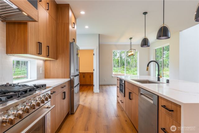 781 W Clear lake Drive, Shelton, WA 98584