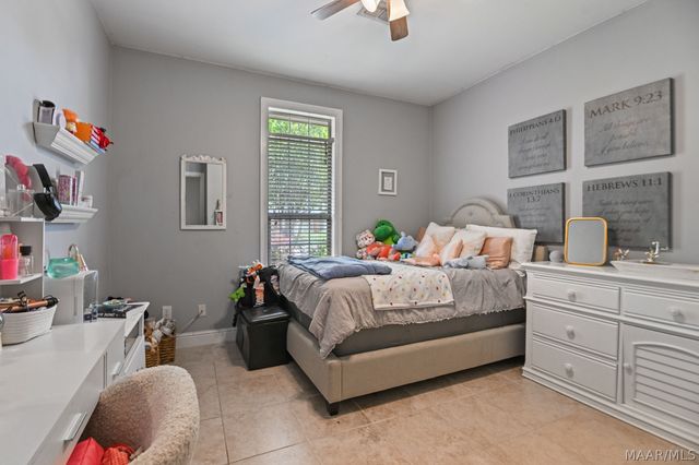 412 HOLLY BROOK Drive, Montgomery, AL 36109