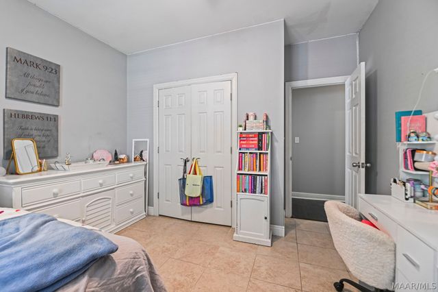 412 HOLLY BROOK Drive, Montgomery, AL 36109