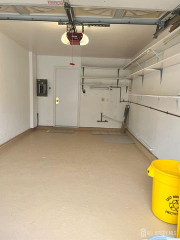 111 E lloyd Court, East Brunswick, NJ 08816