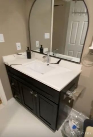 111 E lloyd Court, East Brunswick, NJ 08816