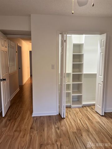 111 E lloyd Court, East Brunswick, NJ 08816