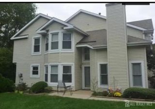 111 E lloyd Court, East Brunswick, NJ 08816