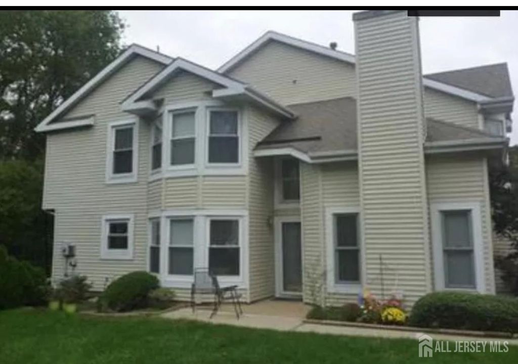 111 E lloyd Court, East Brunswick, NJ 08816