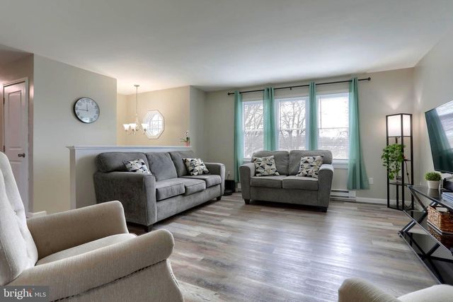 447 BEAGLE RD, Myerstown, PA 17067