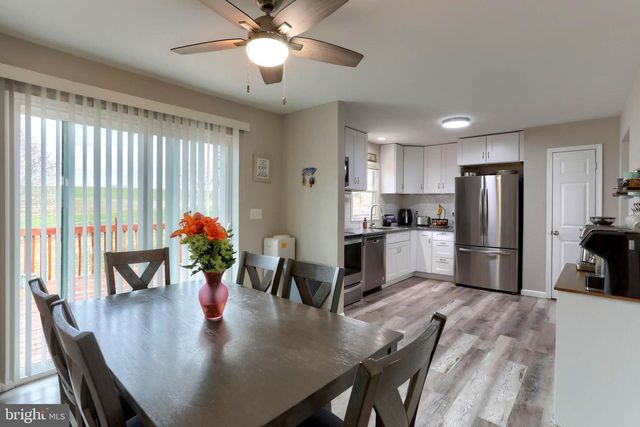 447 BEAGLE RD, Myerstown, PA 17067