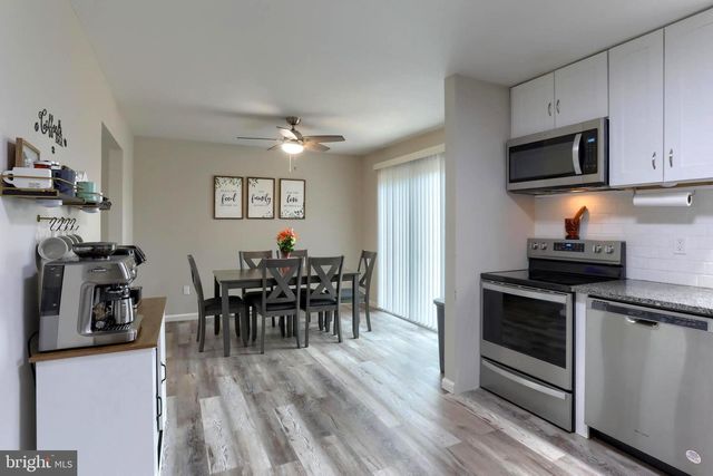 447 BEAGLE RD, Myerstown, PA 17067