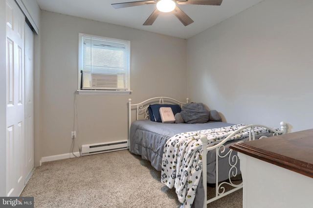 447 BEAGLE RD, Myerstown, PA 17067