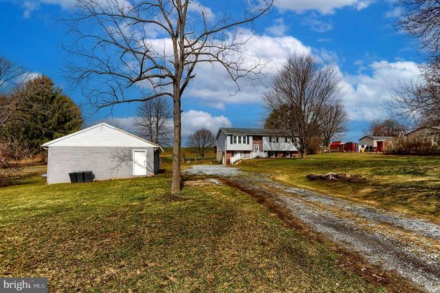 447 BEAGLE RD, Myerstown, PA 17067