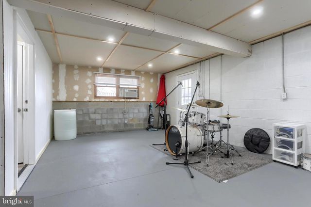 447 BEAGLE RD, Myerstown, PA 17067