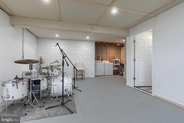 447 BEAGLE RD, Myerstown, PA 17067